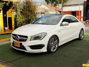 Mercedes-Benz Clase CLA 45 2.0 Amg Sedán blanco dirección asistida $121.000.000