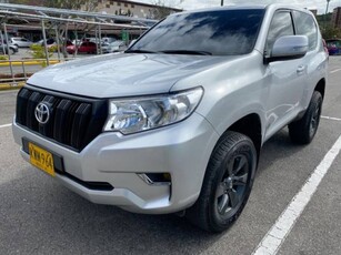 Toyota Prado 2.7 Tx Fl Sumo 2022 dirección hidráulica Suba