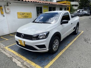 Volkswagen Saveiro 1.6 Mt 2021 4x2 automático Medellín