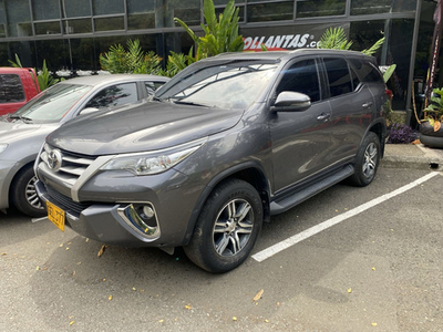 Toyota Fortuner 2.4 Street 2019 | TuCarro