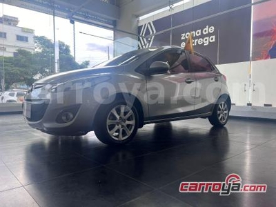 Mazda 2 1.5 Hatchback Automatico Carbon Edition 2013