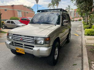 Mitsubishi Montero V11 2.4 Mt 4x4