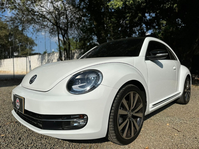 Volkswagen New Beetle Sport Line 2017