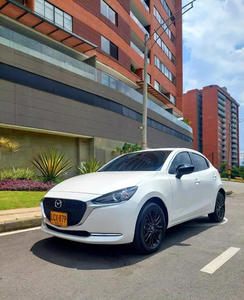 Mazda 2 1.5 Touring Carbon edition