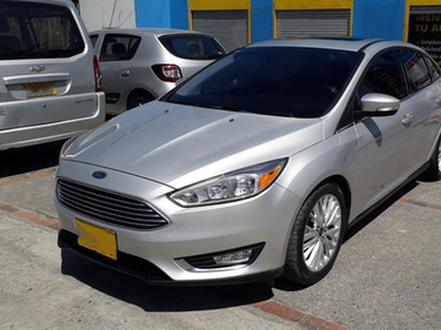 Ford Focus 2.0 Titanium