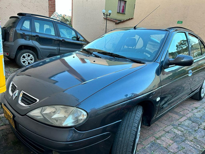 Renault Megane 1.6 Unique