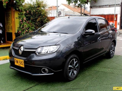 Renault Logan 1.6 Privilege 2019 59.900 kilómetros gris Suba