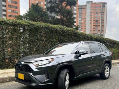 Toyota RAV4 2.5 Le Hybrid 4x4 2022 dirección asistida automático Medellín