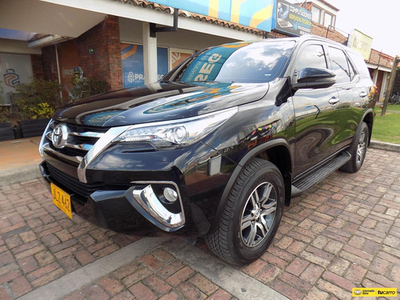 Toyota Fortuner Srv 2.7cc At Aa 4x2