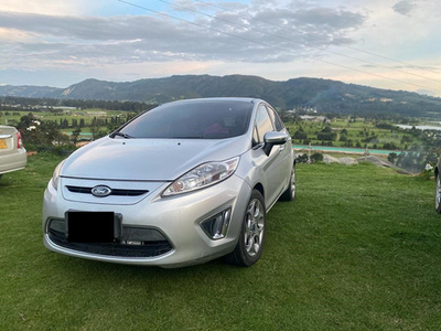Ford Fiesta 1.6 Hatchback Mecánica | TuCarro