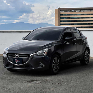 Mazda 2 1.5 Touring | TuCarro