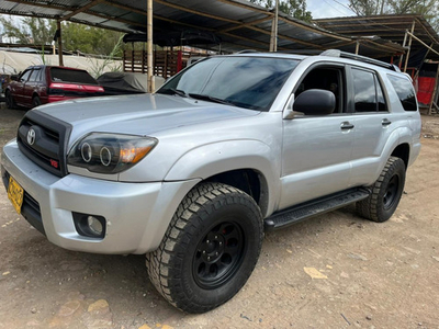 Toyota 4Runner 4.7 Limited Automática | TuCarro
