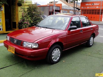 Nissan Sentra 1.6 B13 2011 rojo 1.6 $22.500.000