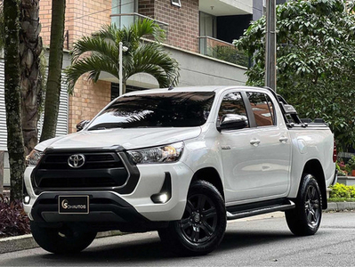 Toyota Hilux 2.7 Gasolina | TuCarro