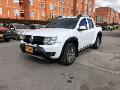 Renault Duster Oroch Intens 4x4 2000icc Mt Aa Ab Abs Dh Fe