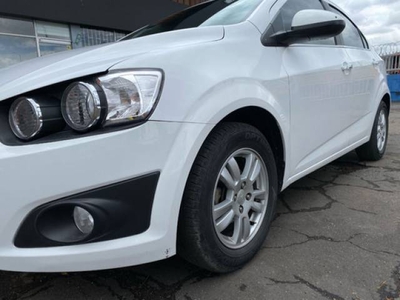 Chevrolet Sonic 1.6 Lt 4 p 2016 blanco gasolina Rafael Uribe Uribe