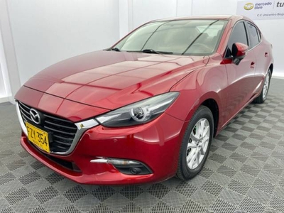 Mazda 3 Touring Sedán Delantera gasolina $79.900.000