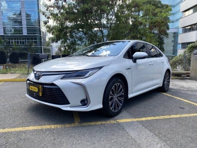 Toyota Corolla 1.8 SE-G HYBRID 2020 45.000 kilómetros $95.900.000