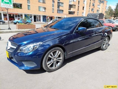Mercedes-Benz Clase E E250 2.0T Cabriolet usado azul gasolina $127.900.000