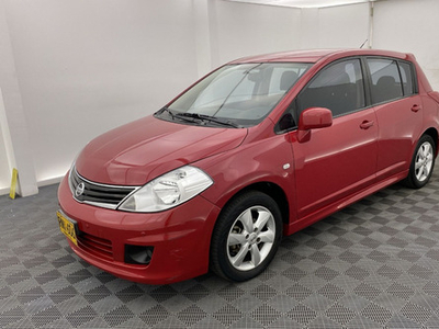 Nissan Tiida 1.8 Emotion