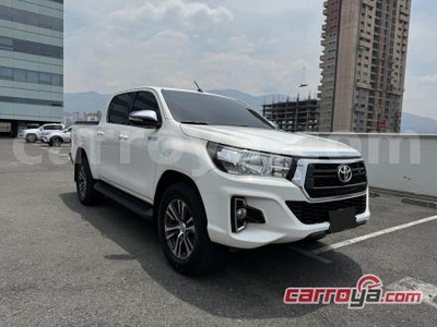 Toyota Hilux 2.8 Pickup Automatico Diesel 4x4 2017