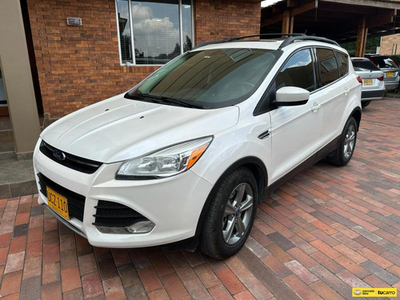 Ford Escape Se Ecoboost 2.0cc At Aa 4x4