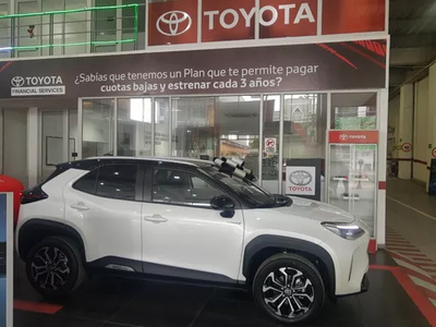 Toyota Yaris Cross Hibrido Xls Refull 2023 Como Nuevo Perfec | TuCarro