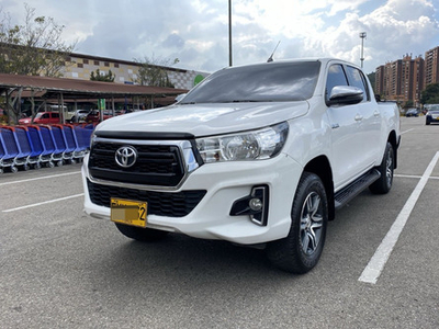 Toyota Hilux 2.4