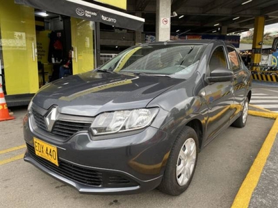 Renault Logan 1.6 Authentique usado 30.000 kilómetros automático Usaquén