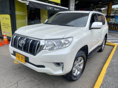 Toyota Prado TXL 2019 blanco 4x4 $260.000.000