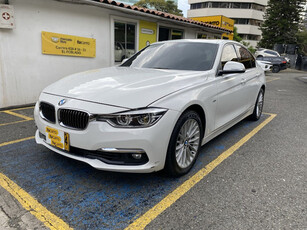 BMW Serie 3 2.0 320i Luxury Line Plus