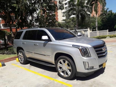 Cadillac Escalade ESV usado 36.000 kilómetros Barranquilla