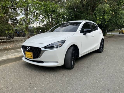 Mazda 2 1.5 CARBON EDITION 2024 1500 Medellín