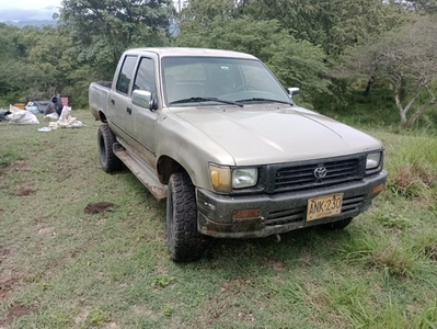 Toyota Hilux 1998 | TuCarro