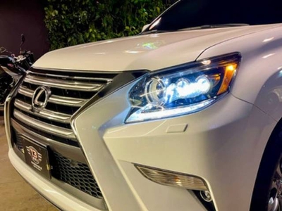 Lexus GX 4.6 460 Premium 2019 blanco 43.900 kilómetros Envigado