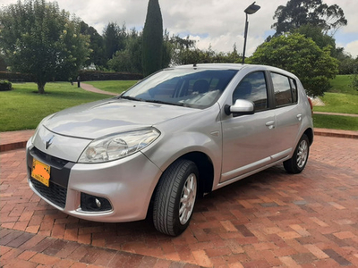 Renault Sandero Automatiq