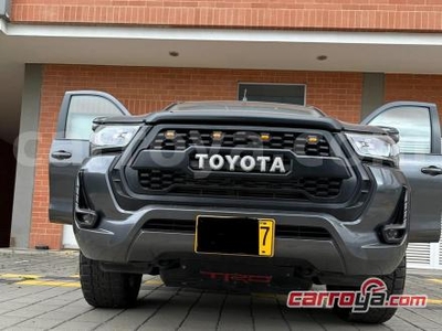 Toyota Hilux Turbo Diesel 4x4 Mecanica Doble Cabina 2021