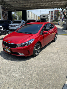 Kia Cerato Pro Zenith | TuCarro