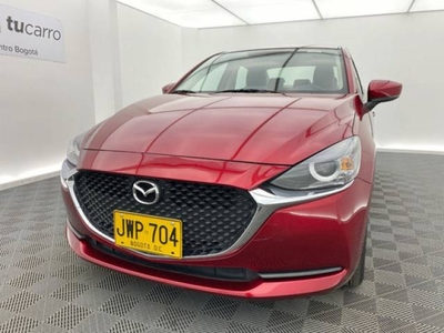 Mazda 2 1.5 Touring Sedan usado rojo Delantera $70.000.000