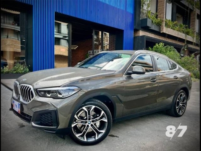 BMW X6 XDRIVE 40I 2023 4x4 3 LT, 6 cilindros en línea TwinPower Turbo $359.900.000