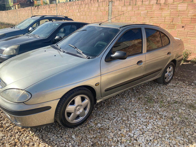 Renault Megane 1.6 Unique