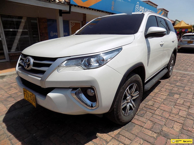 Toyota Fortuner 2.4cc At Aa 4x2