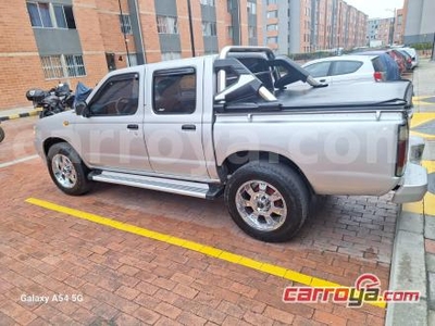 Nissan Frontier NP300 2.4 4x2 Doble Cabina 2011