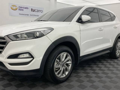 Hyundai Tucson 2.0 Gl Premium 2018 blanco 62.000 kilómetros Engativá