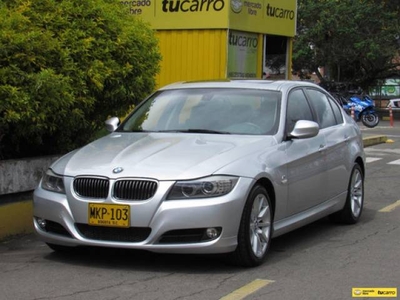 BMW Serie 3 3.0 335i E90 Lci Luxury Sedán gris $78.000.000