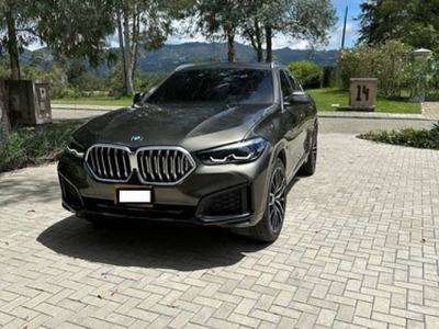 BMW X6 3.0 Xdrive30d Premium 2022 verde 4x4 $345.000.000
