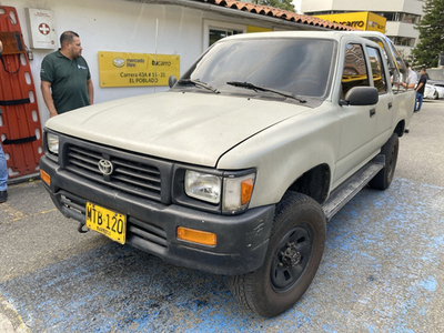 Toyota Hilux 2.4 | TuCarro