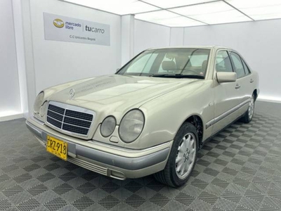 Mercedes-Benz Clase E 3200 1999 gasolina dirección hidráulica $23.000.000