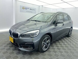 BMW 218I ACTIVE TOURER usado gris $93.000.000