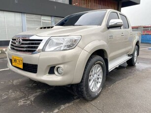 Toyota Hilux 3.0 Srv Pick-Up diésel 133.000 kilómetros $162.000.000